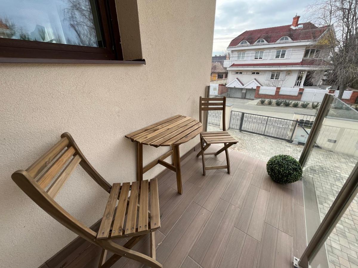 Nature In The City Upper Storey Bestern Szeged Exterior photo