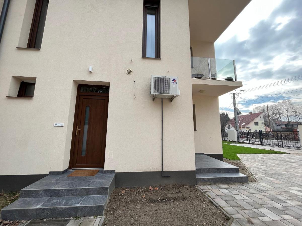 Nature In The City Upper Storey Bestern Szeged Exterior photo